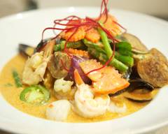 Amphawa Thai Noodle House