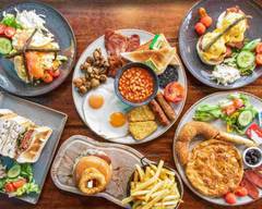 Muzzys Breakfast House