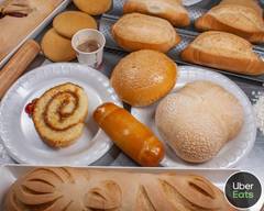 Pia's Bakery and more