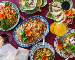 Panang Panang! Thai Curry by Vanida Thai